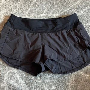Lululemon speed up short 2.5”
